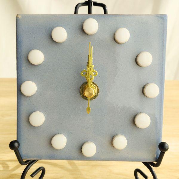 レトロな色合いのメキシコタイル＆美濃焼モザイクタイル時計  グレー | 2枚目