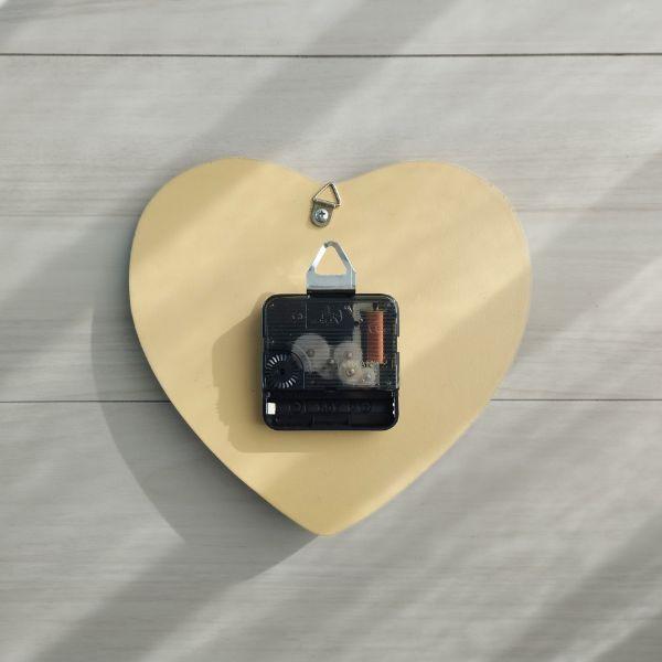 ハワイの景色　ハートのフラガールデザインハワイアン時計 | 6枚目